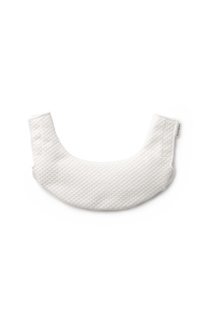 babycarrier-teething-bib_1b